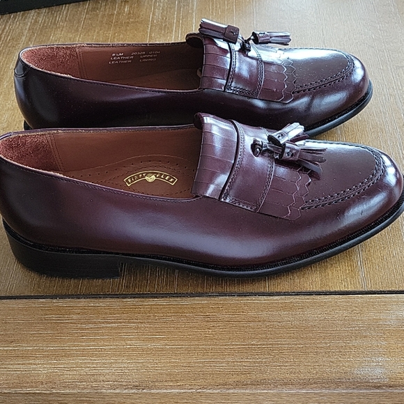 NWT BOSTONIAN  LEATHER LOAFERS - Picture 3 of 12